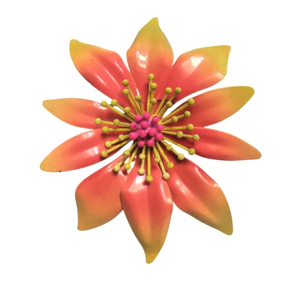 Vintage Flower Brooch - Picture 1 of 6